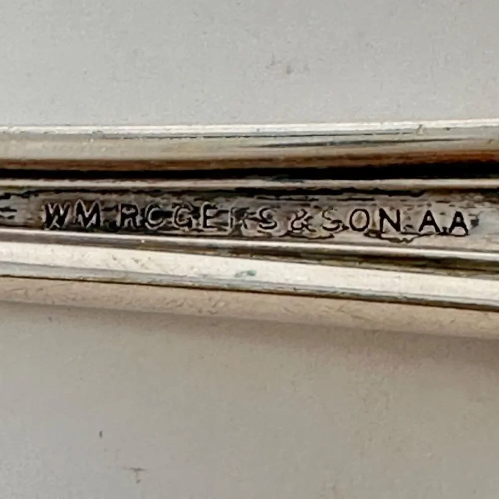 Wm Rogers & Son AA Silverplate Fair Oak Berry Serving Fork Antique 1913 Flatware